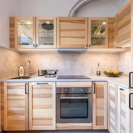 Stylish 3city With Parking In By Renters 公寓 *