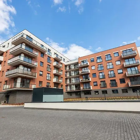 Stylish 3city With Parking In By Renters *